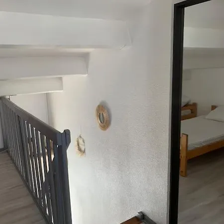 Maisonnette Chaleureuse Au Pied Du Port