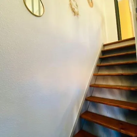 Maisonnette Chaleureuse Au Pied Du Port *