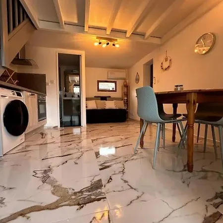 Maisonnette Chaleureuse Au Pied Du Port 別荘