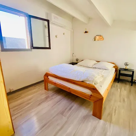Maisonnette Chaleureuse Au Pied Du Port