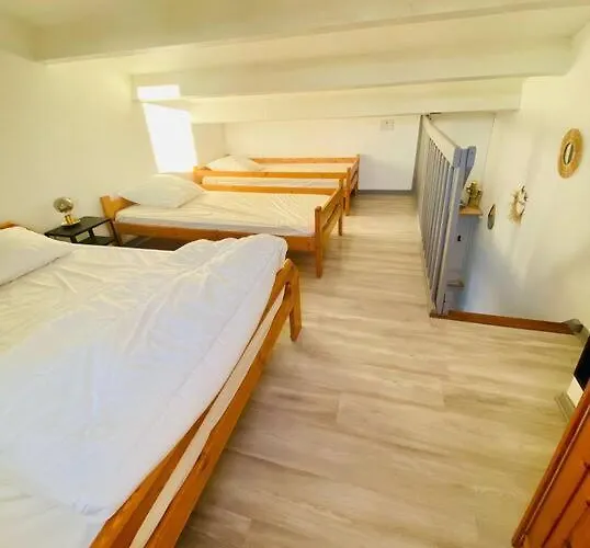 Maisonnette Chaleureuse Au Pied Du Port Сasa de vacaciones